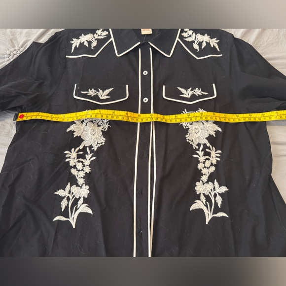 Sundance Western Shirt (NWT) black/white - Picture 6 of 6